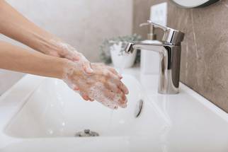 Gentle Cleansers Kill Viruses as Effectively as Harsh Soaps image