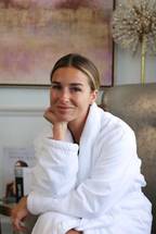 Country Singer Jessie James Decker Joins Forces with Geneo  to Promote Skincare image