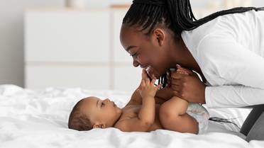 Colloidal Oatmeal Cream Soothes AD in Black Children image