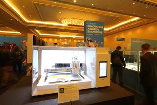 Amorepacific Shows Off Face Mask 3D Printing System and Flexible LED Beauty Device at CES 2020 image